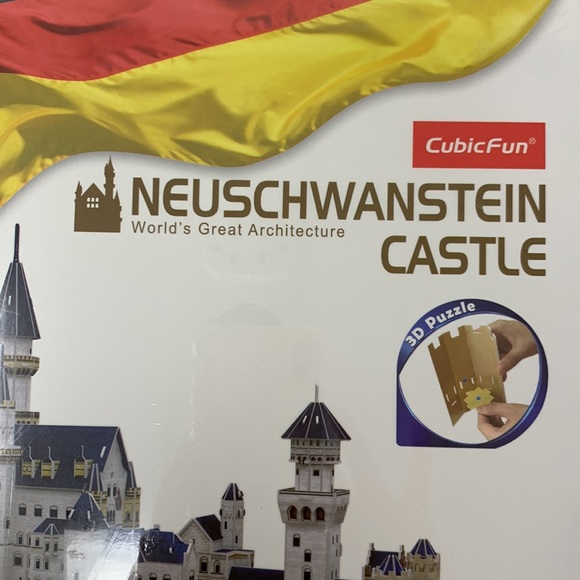 Family Fun CubicFun Neuschwanstein Castle 3D Puzzle Sealed with 121 Pieces NEW - Picture 2 of 10